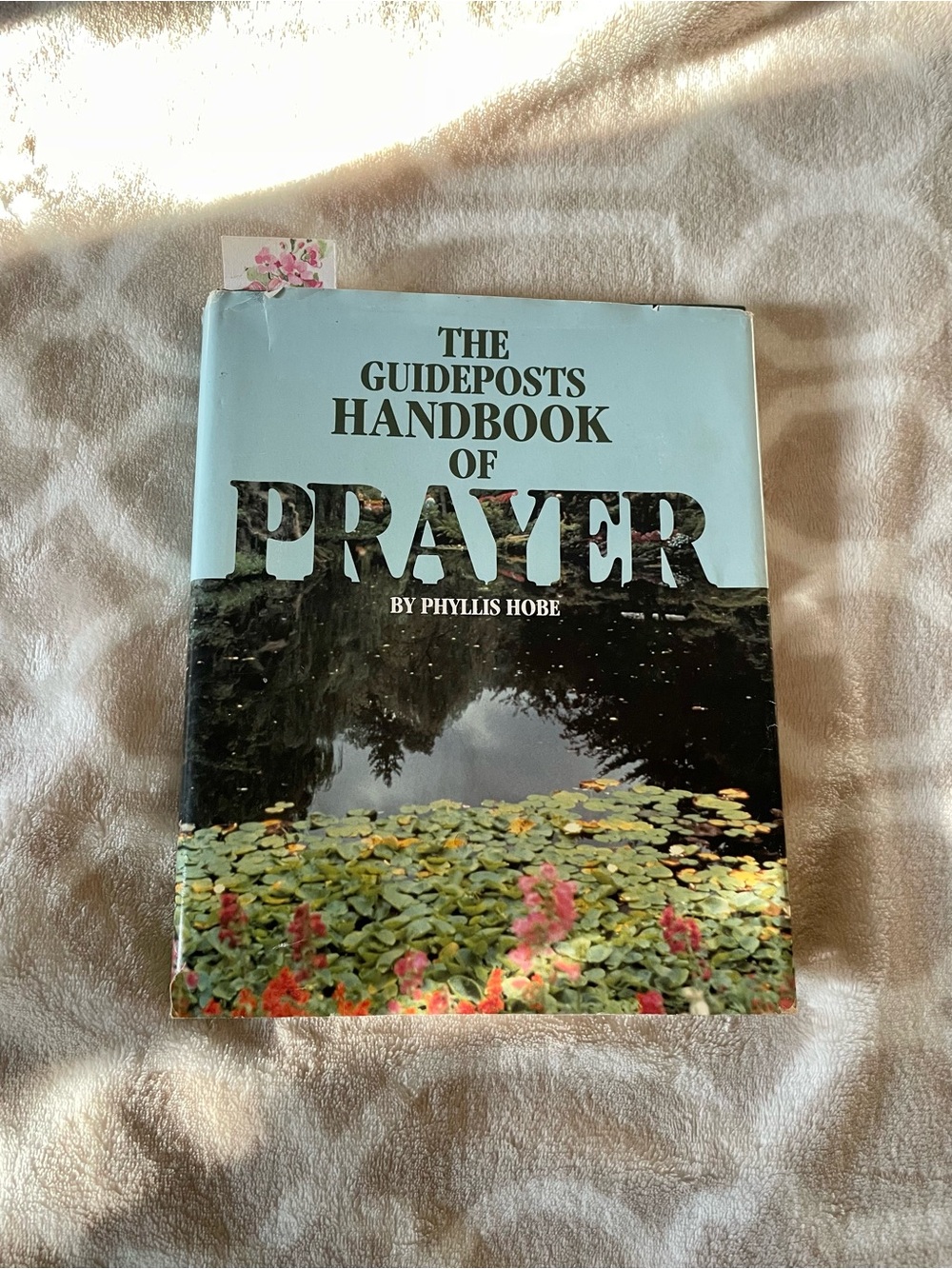The Guideposts Handbook of Prayer by - Light Blue Cover